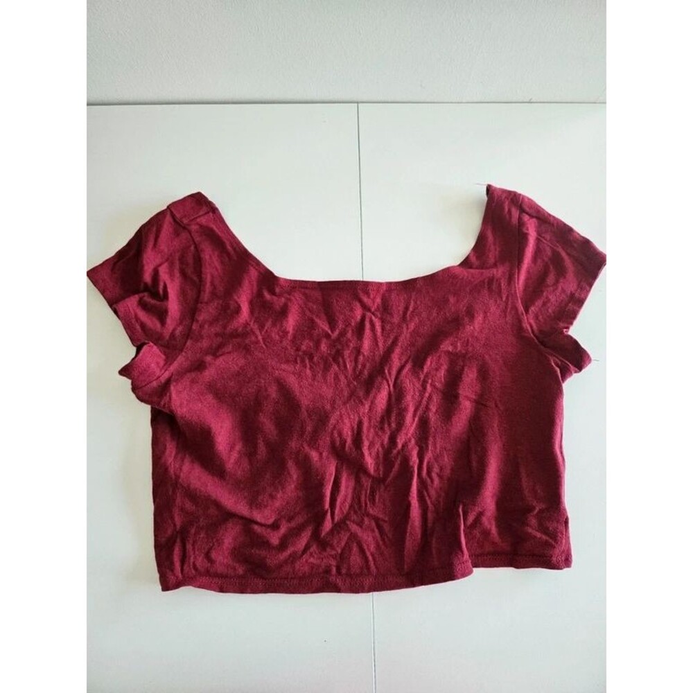Urban Outfitters Burgundy Bow Back Cropped Tee Shirt